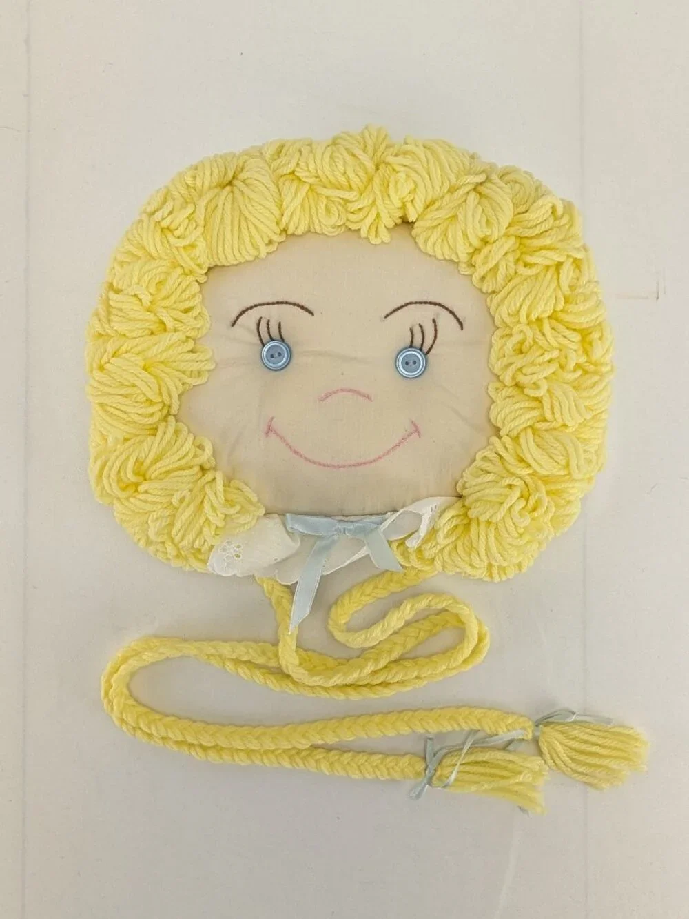 Vintage Handmade Cloth Yarn Bow & Barrette Holder Blonde Blue Eyes Hanging